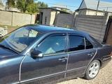 Mercedes-Benz E 320 1999 года за 4 100 000 тг. в Мерке – фото 4