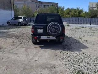 Nissan Patrol, 1998
