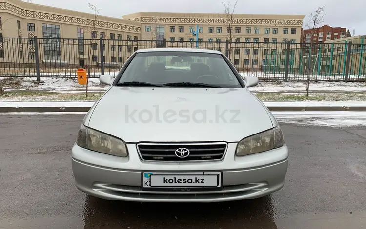 Toyota Camry 2000 годаfor3 400 000 тг. в Астана