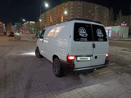 Volkswagen Transporter 1998 года за 5 500 000 тг. в Астана – фото 16