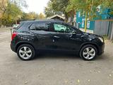 Chevrolet Tracker 2014 года за 6 100 000 тг. в Шымкент – фото 2