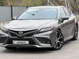 Toyota Camry 2019 года за 11 550 000 тг. в Алматы – фото 4