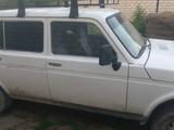 ВАЗ (Lada) Lada 2131 (5-ти дверный) 2002 годаүшін600 000 тг. в Аксай – фото 2