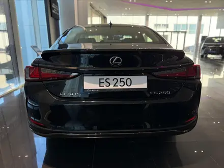 Lexus ES 250 Premium 2025 года за 29 500 000 тг. в Актобе – фото 4