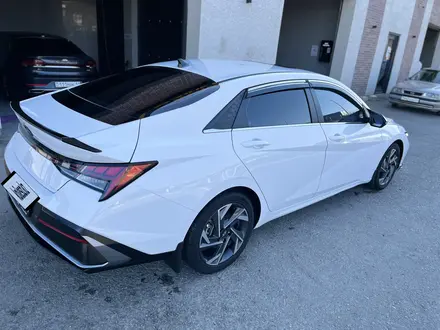 Hyundai Elantra 2023 года за 7 900 000 тг. в Кызылорда – фото 2