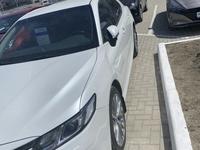 Toyota Camry 2018 года за 14 900 000 тг. в Атырау