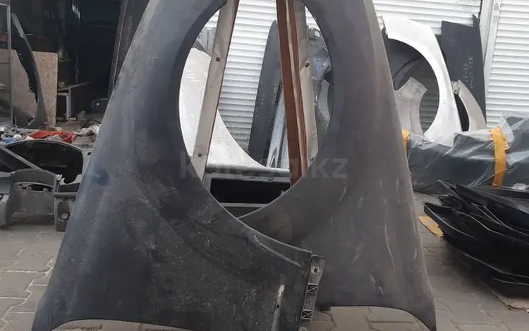 Mercedes s221 передние крылья за 100 000 тг. в Алматы