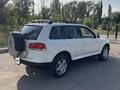 Volkswagen Touareg 2006 годаfor6 100 000 тг. в Алматы – фото 20