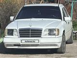 Mercedes-Benz E 220 1994 года за 2 680 000 тг. в Талдыкорган