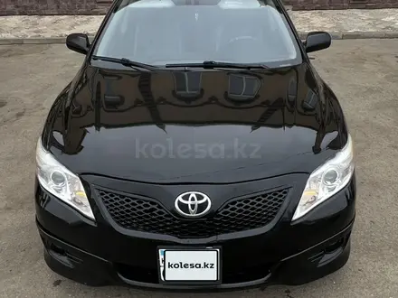 Toyota Camry 2010 года за 6 000 000 тг. в Уральск – фото 3
