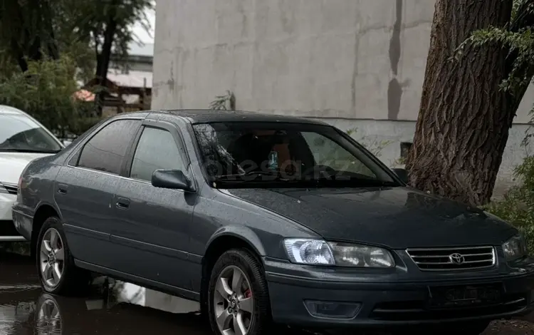 Toyota Camry 2001 годаfor4 500 000 тг. в Тараз