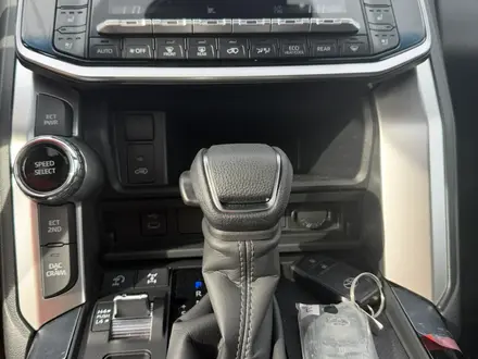 Toyota Land Cruiser 2025 года за 49 950 000 тг. в Костанай – фото 13
