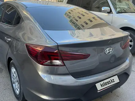 Hyundai Elantra 2019 года за 8 650 000 тг. в Актау – фото 5