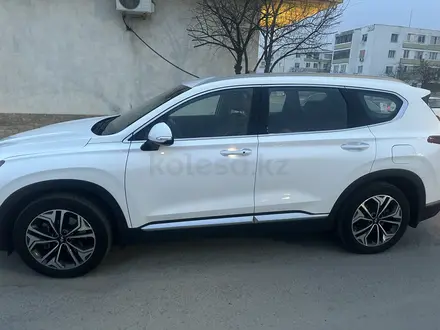 Hyundai Santa Fe 2019 года за 14 500 000 тг. в Актау – фото 4