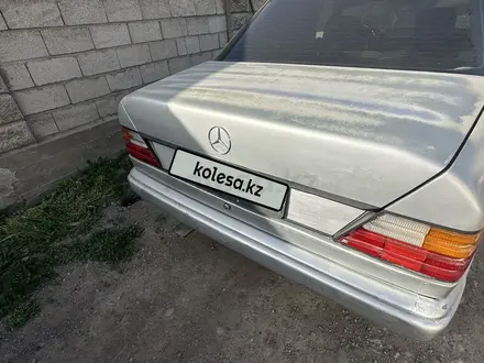 Mercedes-Benz E 230 1992 года за 850 000 тг. в Тараз – фото 5