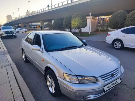 Toyota Camry 1997 года за 2 450 000 тг. в Астана – фото 11