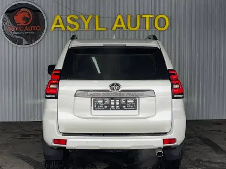 Toyota Land Cruiser Prado 2023 года за 31 990 000 тг. в Шымкент – фото 3