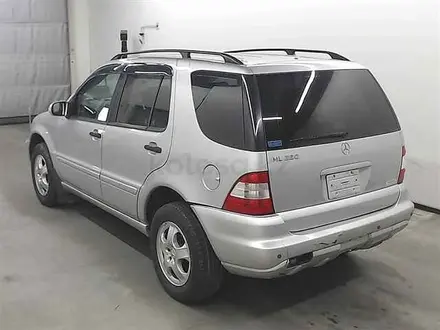 Крышка багажника Mercedes-Benz M-CLASS за 60 000 тг. в Астана