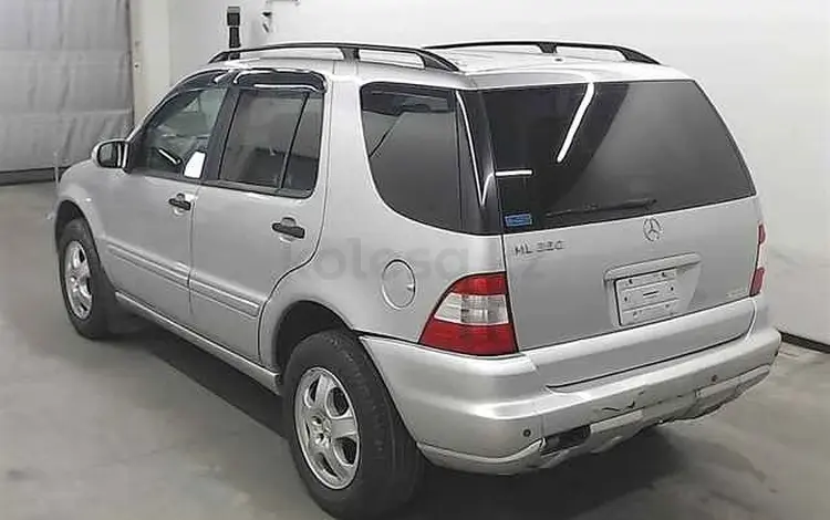 Крышка багажника Mercedes-Benz M-CLASS за 60 000 тг. в Астана