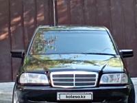 Mercedes-Benz C 240 1998 года за 3 500 000 тг. в Алматы