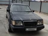 Mercedes-Benz E 280 1995 годаүшін2 300 000 тг. в Атырау – фото 4