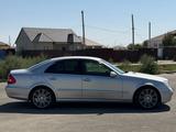 Mercedes-Benz E 240 2004 годаүшін6 300 000 тг. в Атырау – фото 3