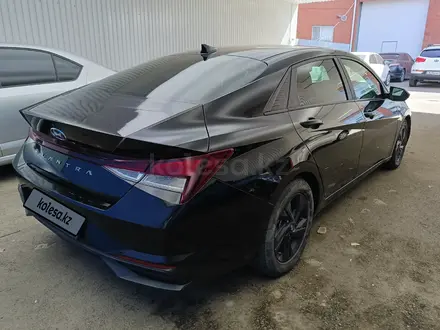 Hyundai Elantra 2021 года за 6 535 375 тг. в Актобе – фото 4