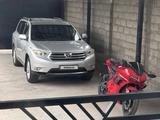 Toyota Highlander 2013 года за 15 000 000 тг. в Тараз