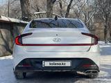 Hyundai Sonata 2022 года за 14 000 000 тг. в Алматы – фото 3