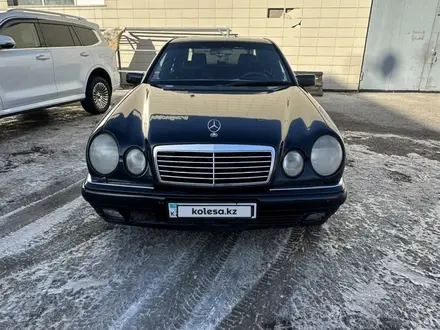 Mercedes-Benz E 280 1996 года за 3 000 000 тг. в Астана – фото 2