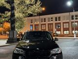 BMW X5 2016 года за 19 000 000 тг. в Караганда – фото 2