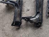 Распорка крыла , кронштейн крыла БМВ ф10 М5 за 20 000 тг. в Алматы