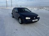 Volkswagen Golf 2002 годаfor2 950 000 тг. в Астана – фото 2