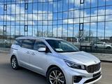 Kia Carnival 2020 года за 12 700 000 тг. в Петропавловск – фото 2