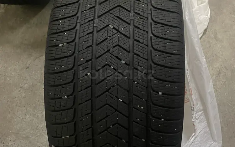 Pirelli 305/35R21 зад 275/40R21 перед за 450 000 тг. в Алматы