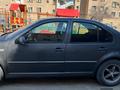 Volkswagen Jetta 2004 года за 2 500 000 тг. в Жанаозен – фото 2