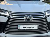 Lexus LX 600 2022 годаfor89 000 000 тг. в Алматы – фото 2