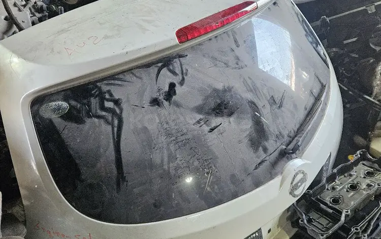 Крышка багажника Nissan Murano за 500 тг. в Алматы