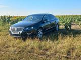 Volkswagen Passat 2005 года за 3 800 000 тг. в Костанай – фото 3