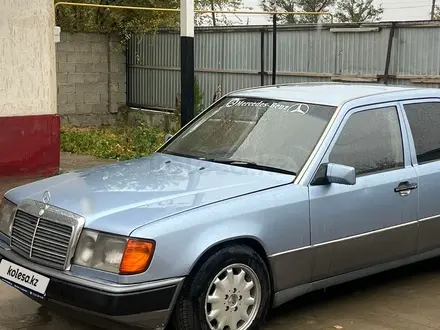 Mercedes-Benz E 230 1992 года за 1 900 000 тг. в Тараз