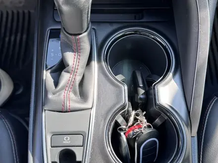 Toyota Camry 2021 года за 15 800 000 тг. в Алматы – фото 9