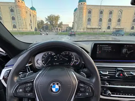 BMW 540 2017 года за 17 000 000 тг. в Алматы – фото 10