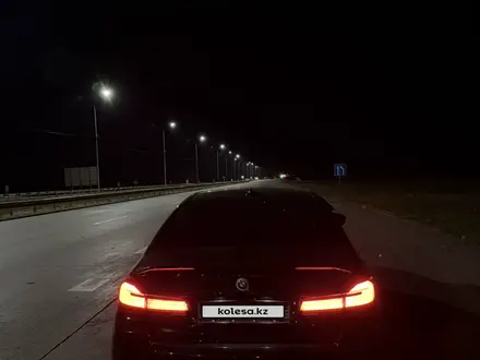 BMW 540 2017 года за 17 000 000 тг. в Алматы – фото 19