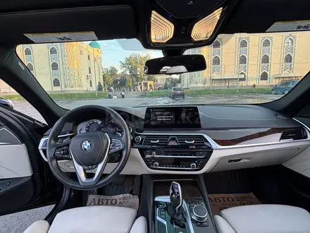 BMW 540 2017 года за 17 000 000 тг. в Алматы – фото 8