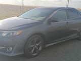 Toyota Camry 2014 годаүшін7 300 000 тг. в Актобе – фото 3