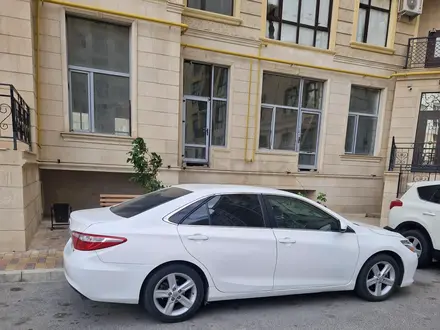 Toyota Camry 2015 года за 6 200 000 тг. в Актау – фото 3