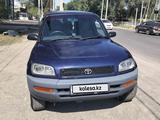 Toyota RAV4 1996 годаүшін2 200 000 тг. в Алматы