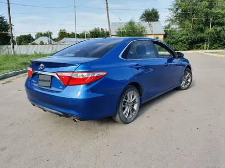 Toyota Camry 2017 года за 6 200 000 тг. в Есик – фото 4