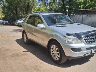 Mercedes-Benz M-Class, 2005