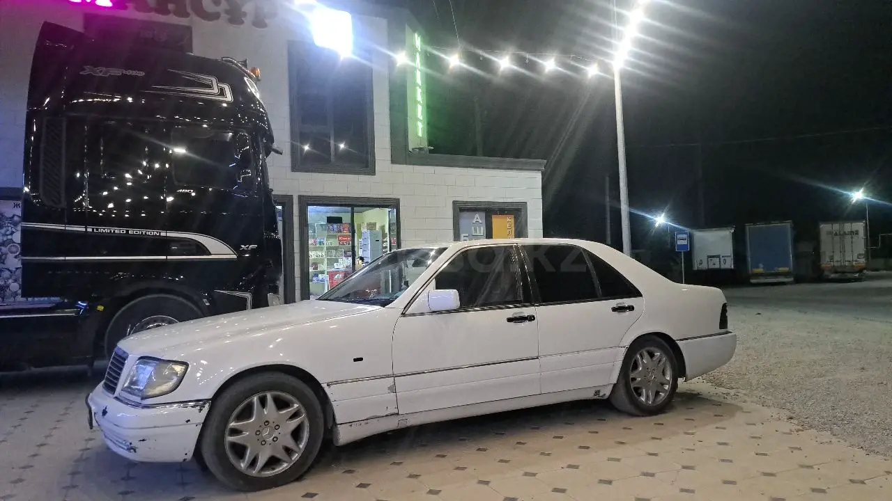 Mercedes-Benz S-Class, 1994
